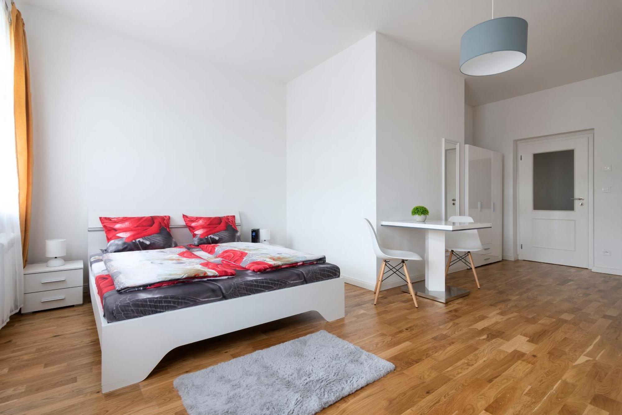 Apartment Stepanska Прага Экстерьер фото